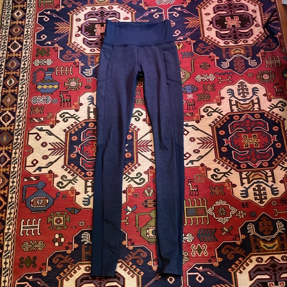 Athleta Exhale Stash Pocket Heel Tight Size XS - Picture 2 of 8